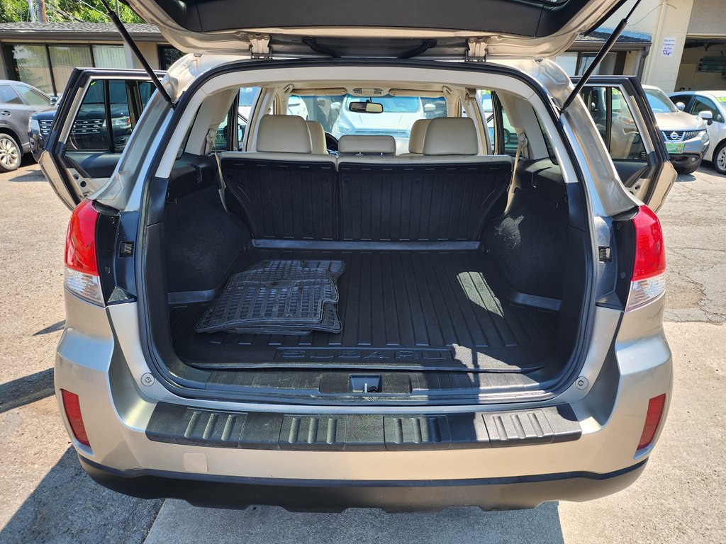 2014 Subaru Outback Image 9