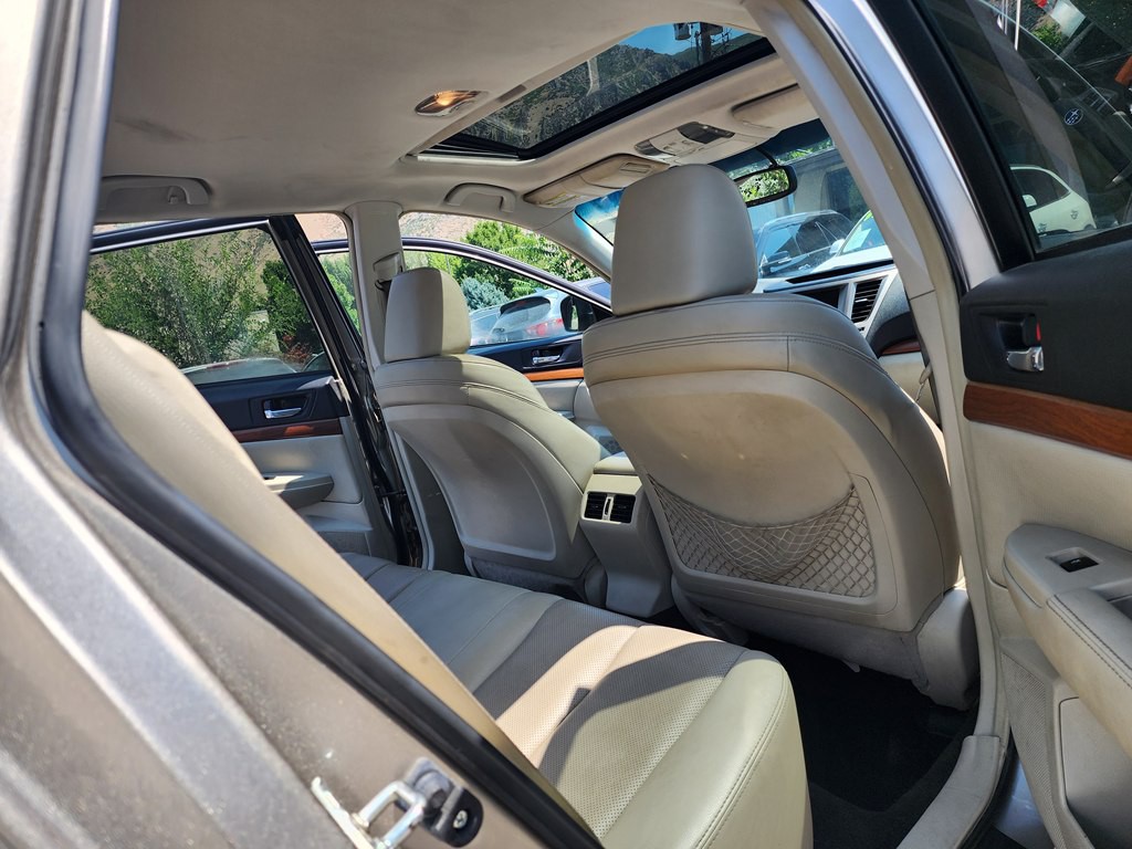 2014 Subaru Outback Image 20