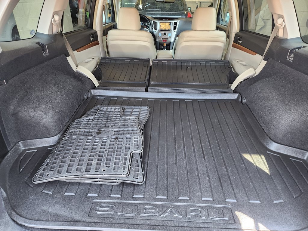 2014 Subaru Outback Image 21