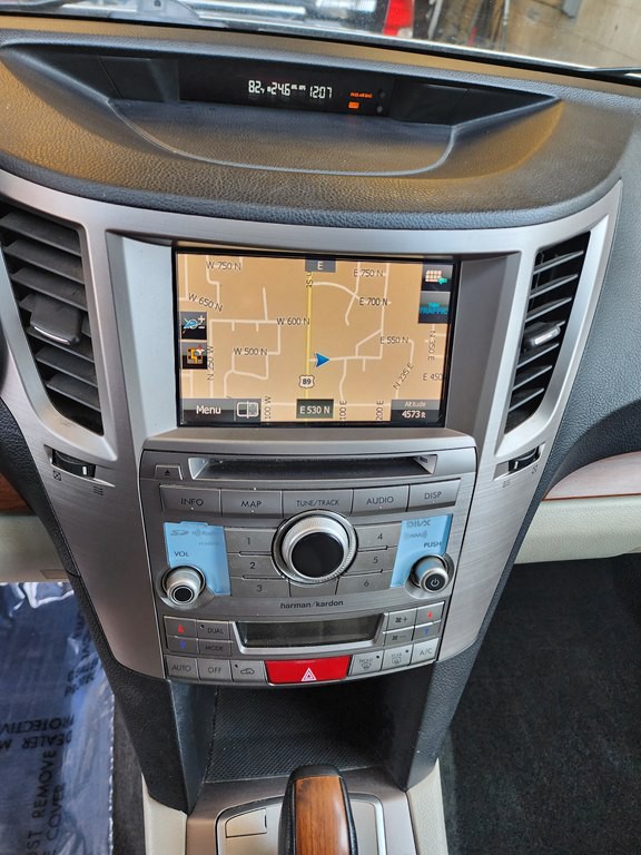 2014 Subaru Outback Image 26