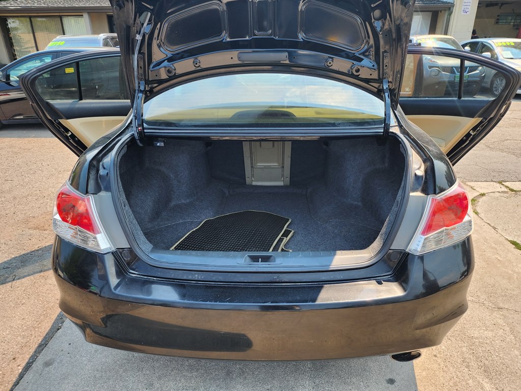 2011 Honda Accord Image 9