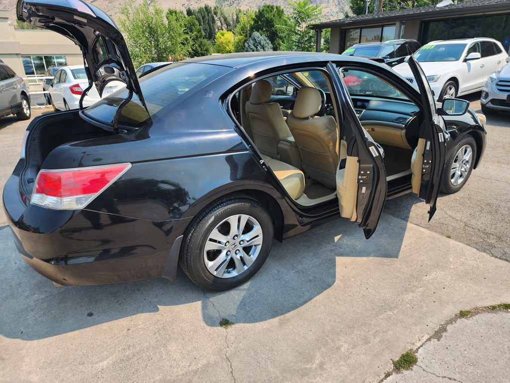 2011 Honda Accord Image 10