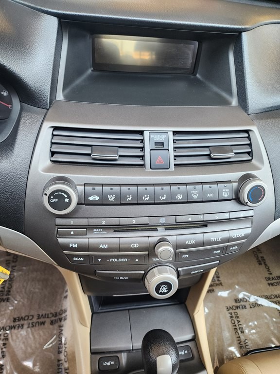 2011 Honda Accord Image 19