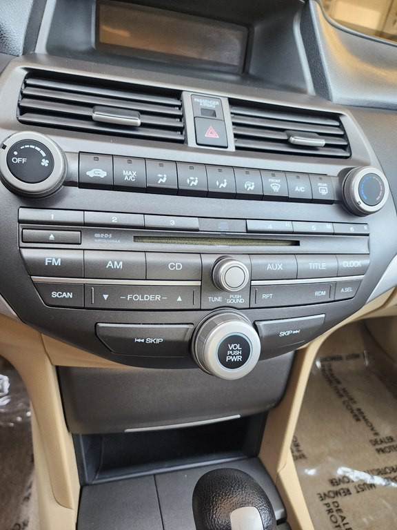 2011 Honda Accord Image 20