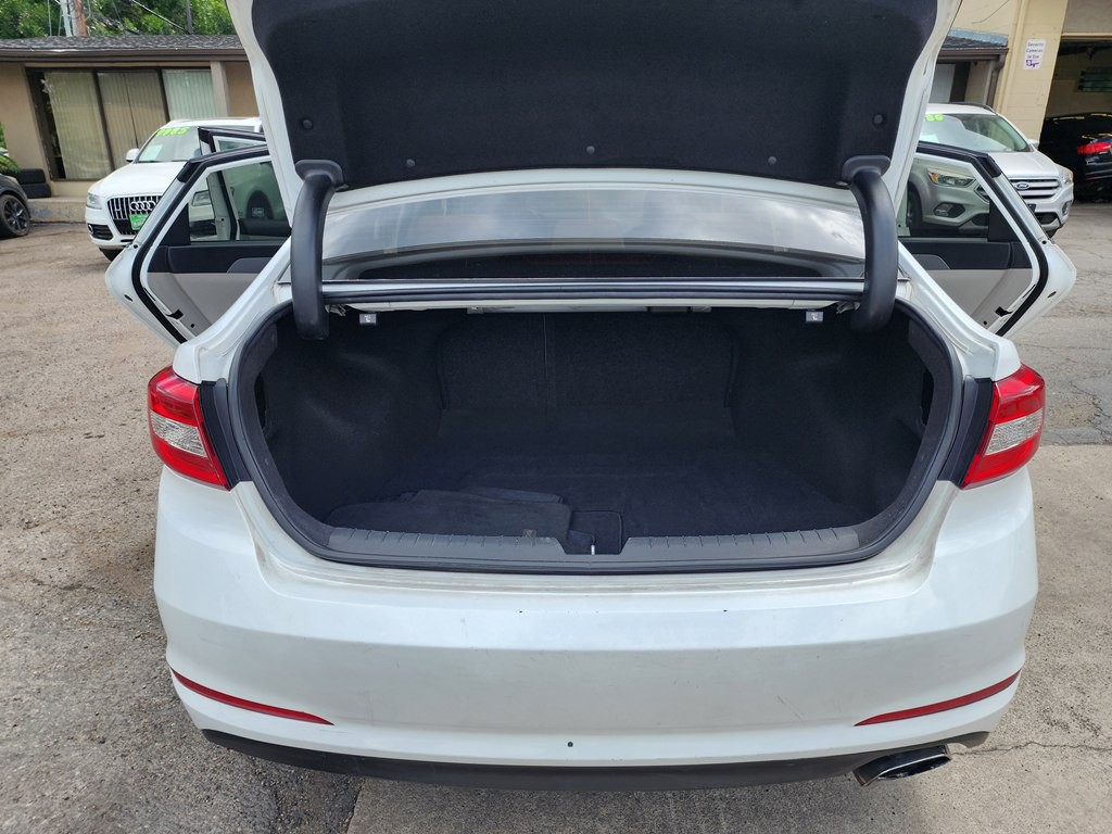 2017 Hyundai Sonata Image 9