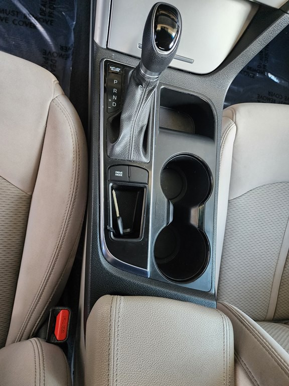 2017 Hyundai Sonata Image 23