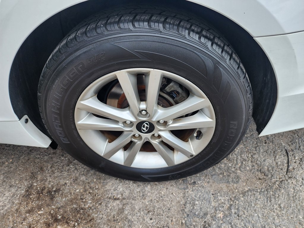 2017 Hyundai Sonata Image 25