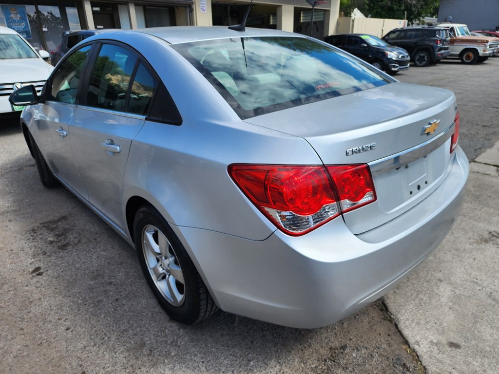 2011 Chevrolet Cruze Image 5