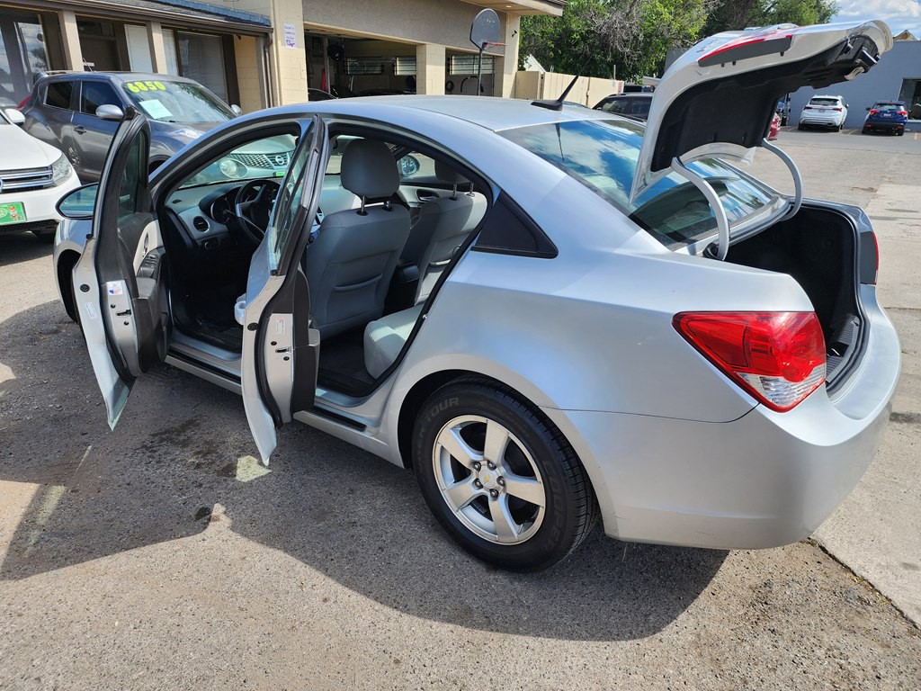 2011 Chevrolet Cruze Image 8