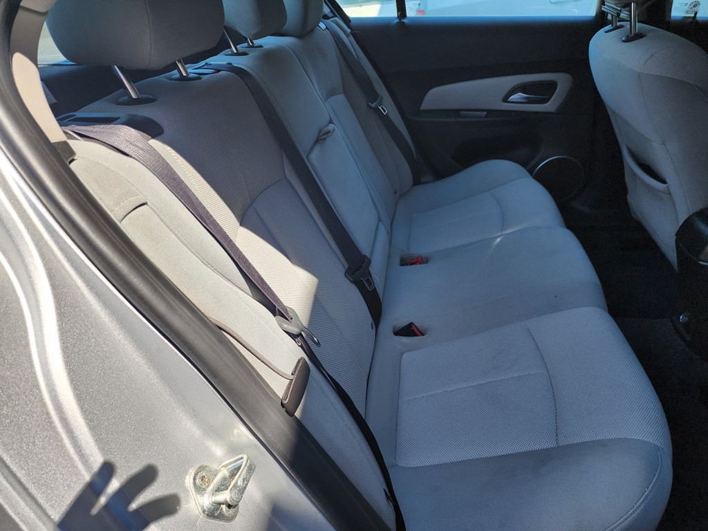 2011 Chevrolet Cruze Image 15