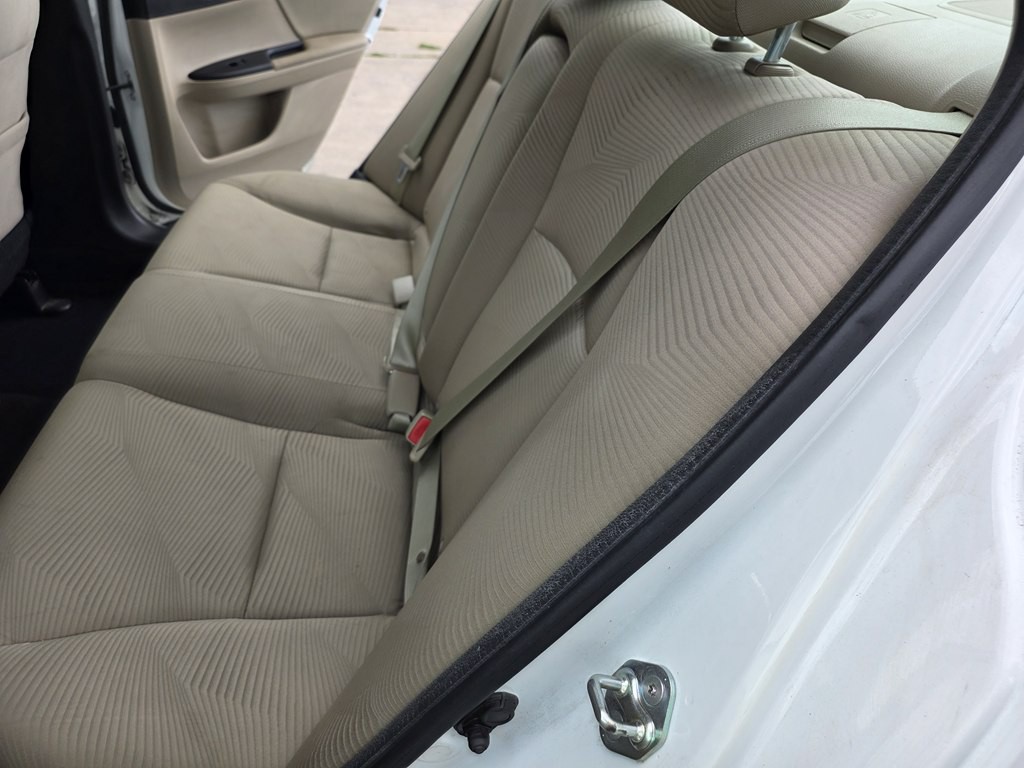 2014 Honda Accord Image 15