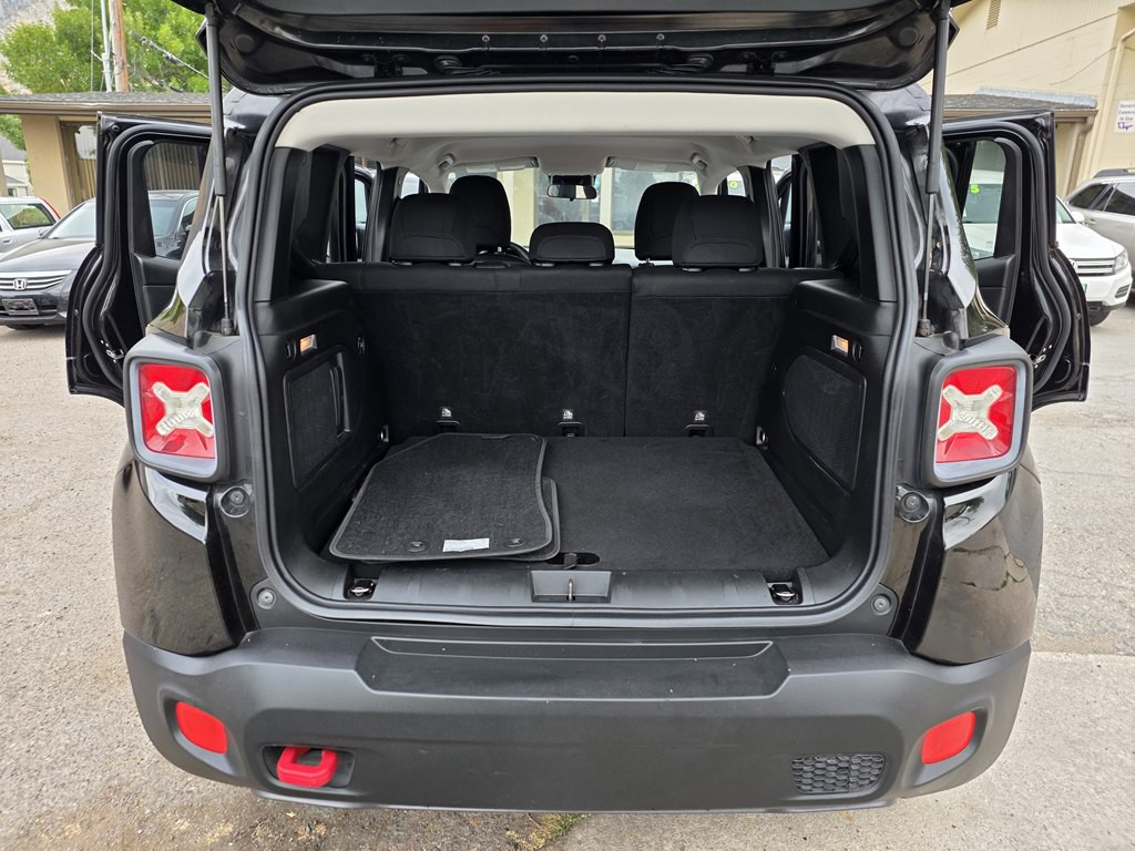 2015 Jeep Renegade Image 11