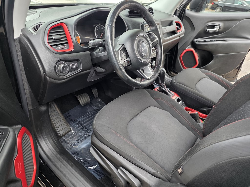 2015 Jeep Renegade Image 14