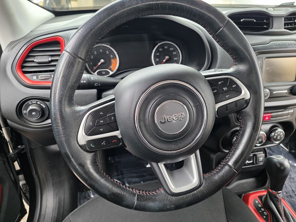 2015 Jeep Renegade Image 21
