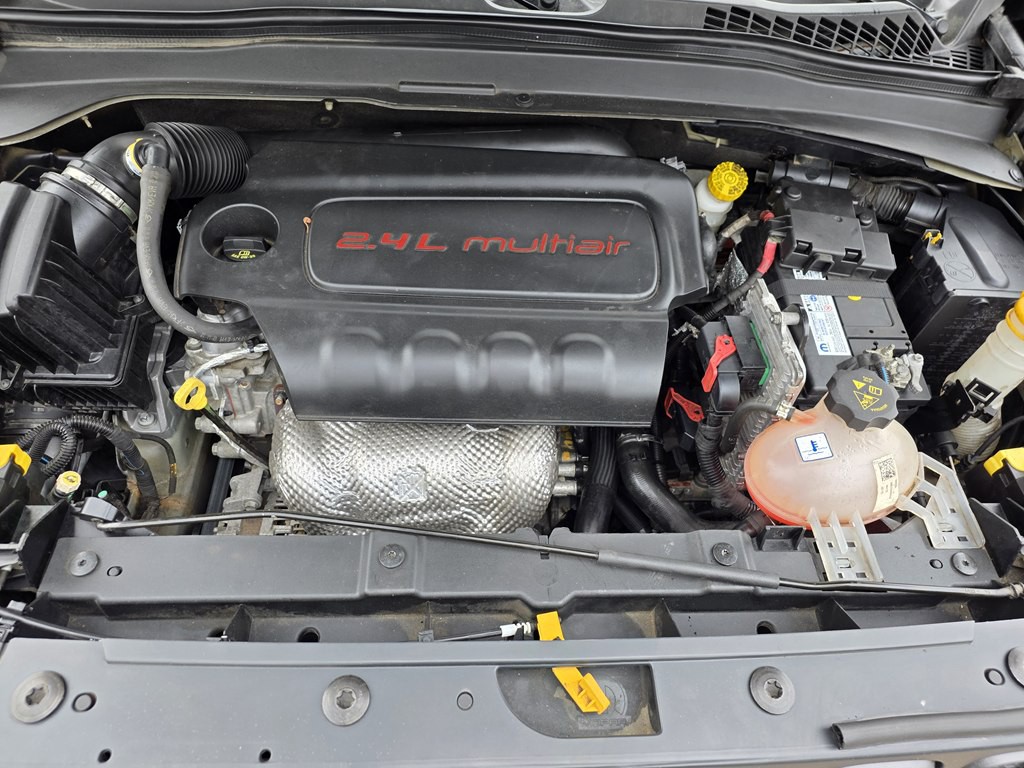 2015 Jeep Renegade Image 33