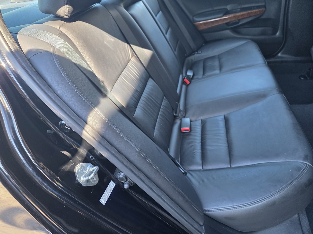 2012 Honda Accord Image 16