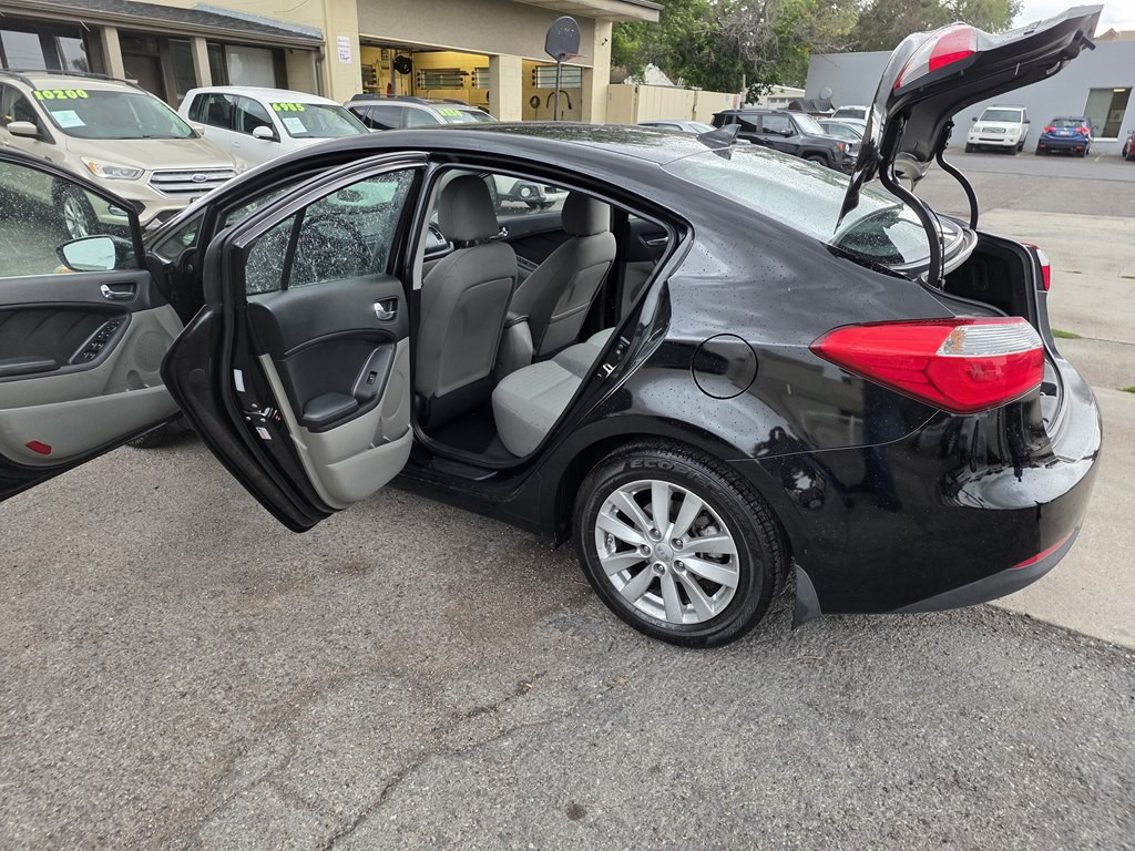 2014 Kia Forte Image 8