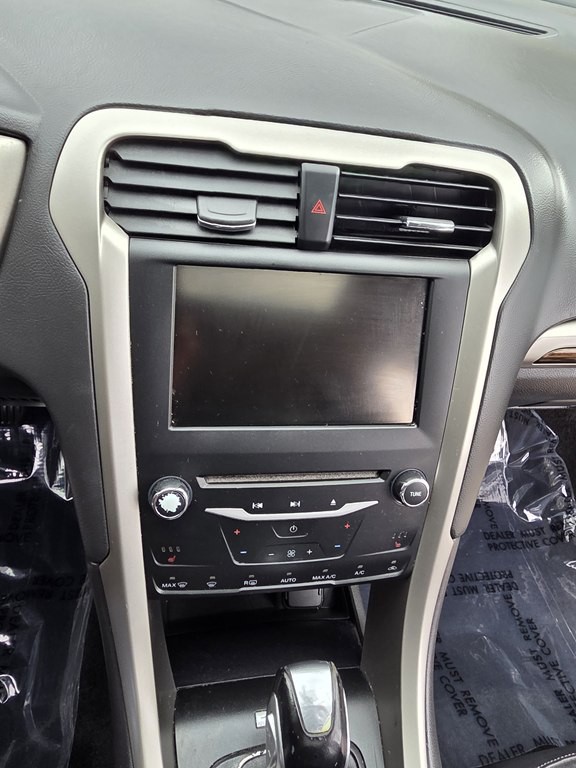 2014 Ford Fusion Image 24