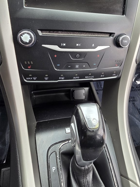2014 Ford Fusion Image 25