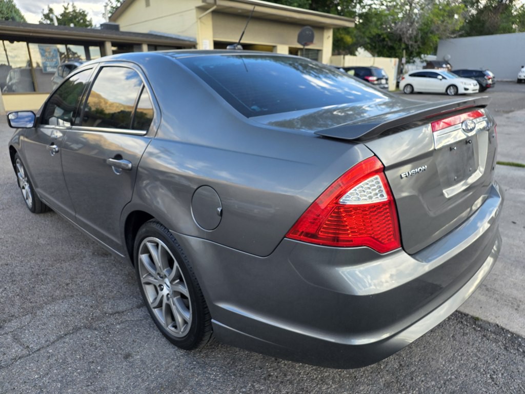 2012 Ford Fusion Image 5