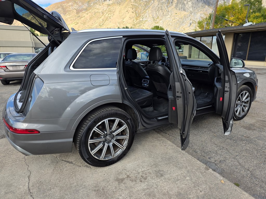 2017 Audi Q7 Image 7