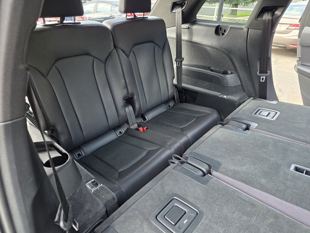 2017 Audi Q7 Image 18