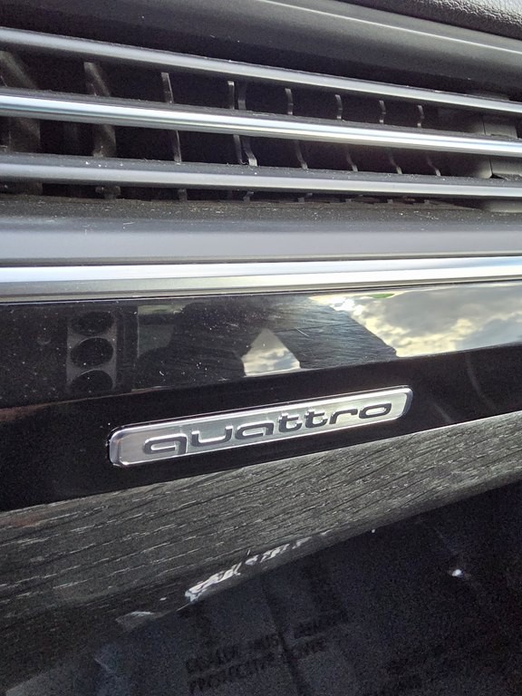 2017 Audi Q7 Image 28