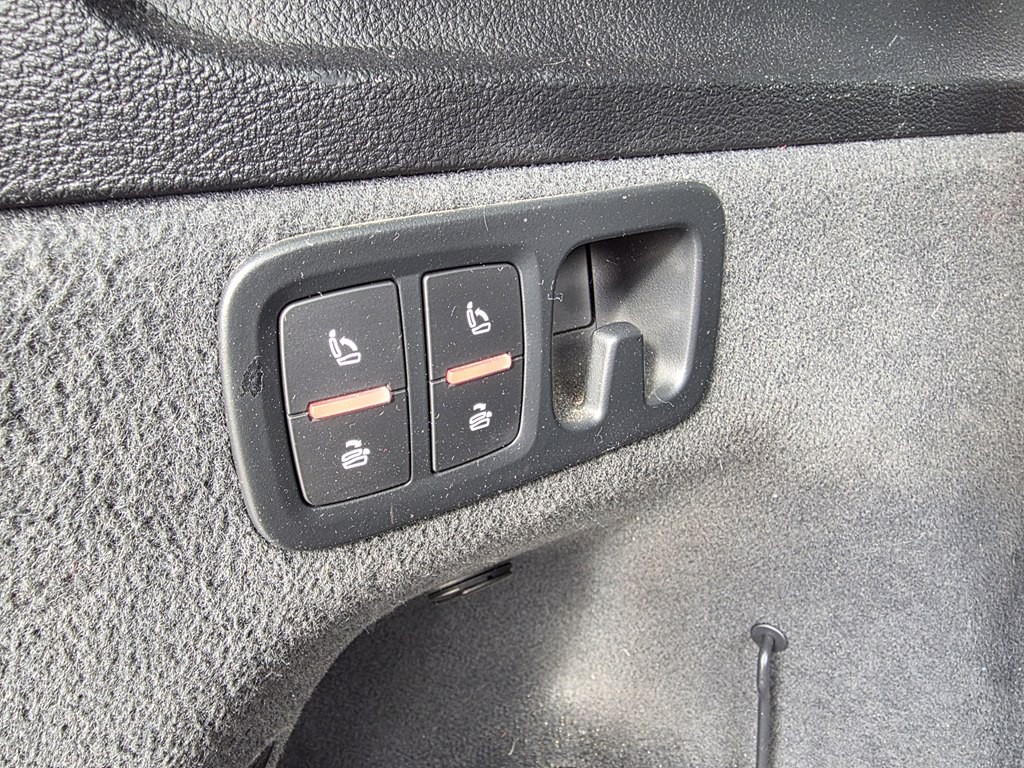 2017 Audi Q7 Image 32