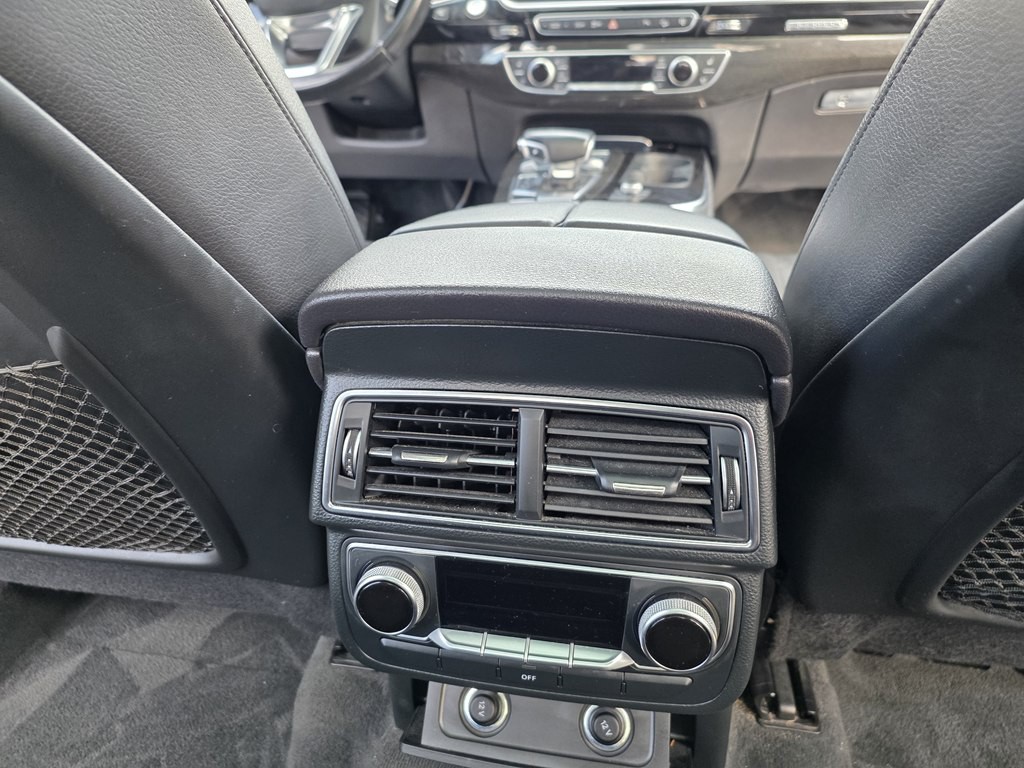 2017 Audi Q7 Image 33
