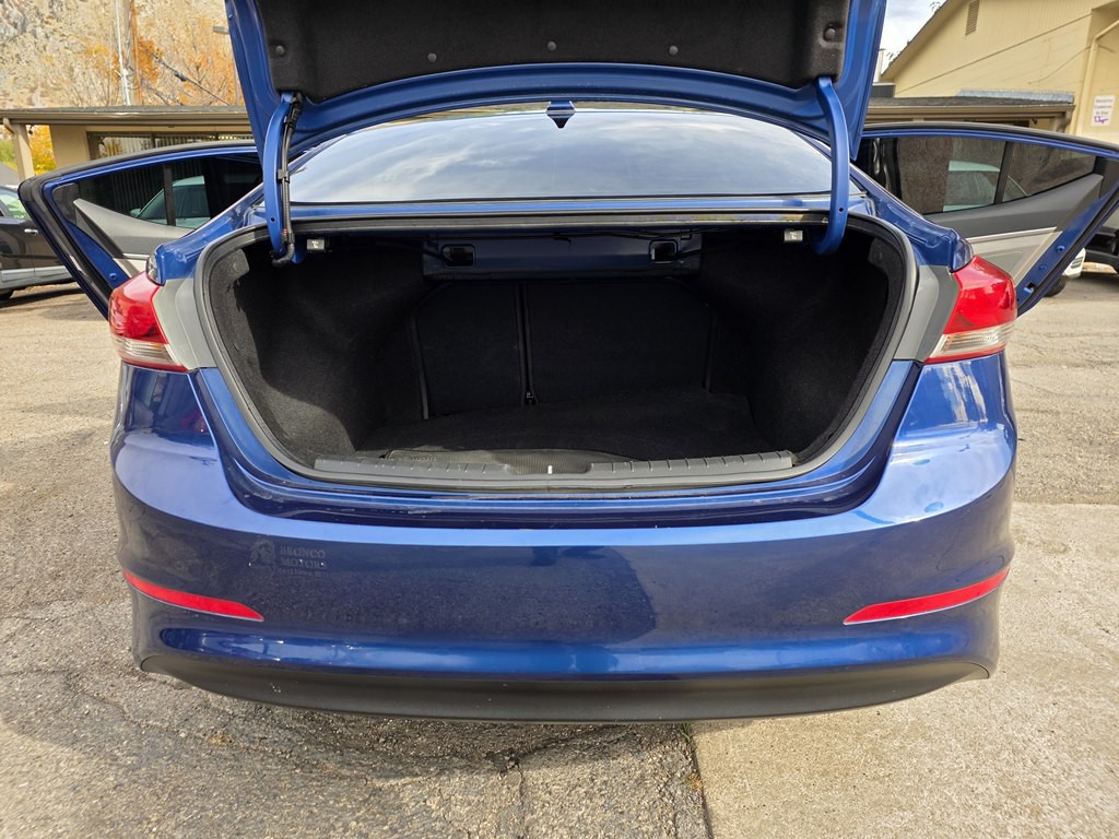 2018 Hyundai Elantra Image 9