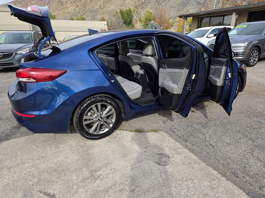 2018 Hyundai Elantra Image 10