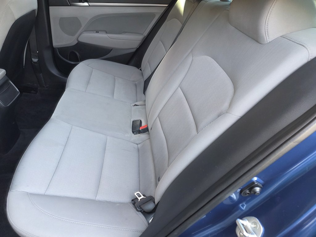 2018 Hyundai Elantra Image 15