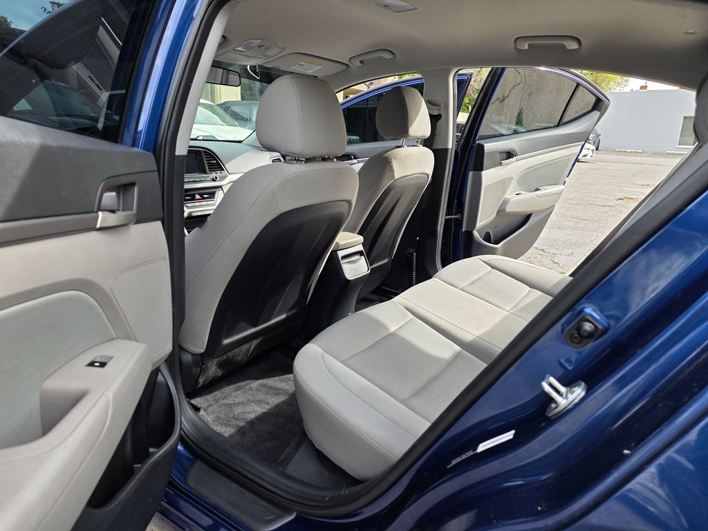 2018 Hyundai Elantra Image 18