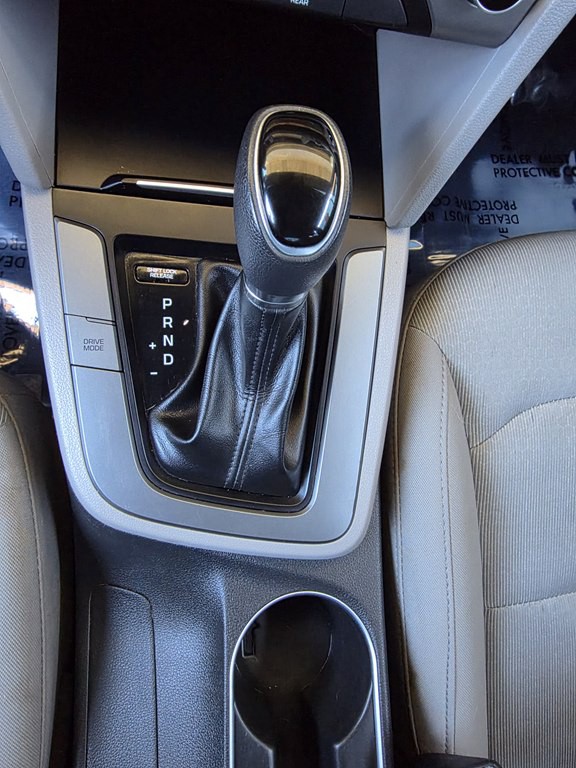 2018 Hyundai Elantra Image 25