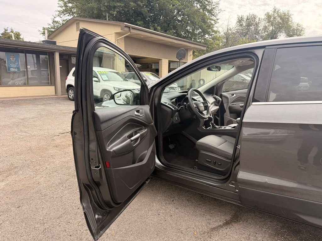 2017 Ford Escape Image 11