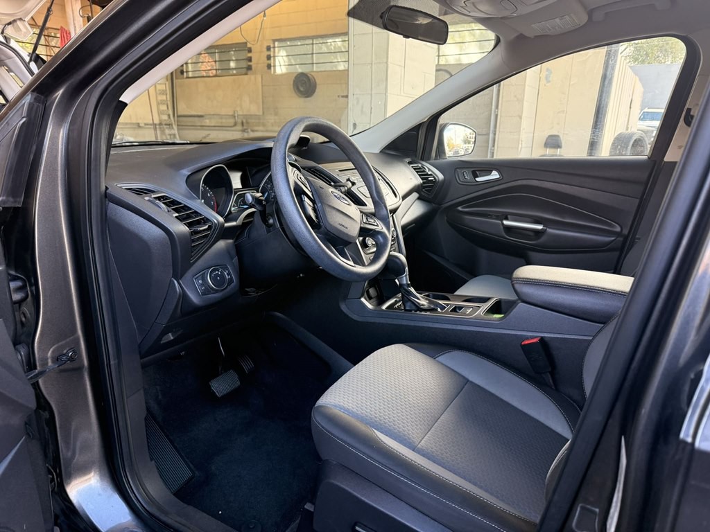 2017 Ford Escape Image 23