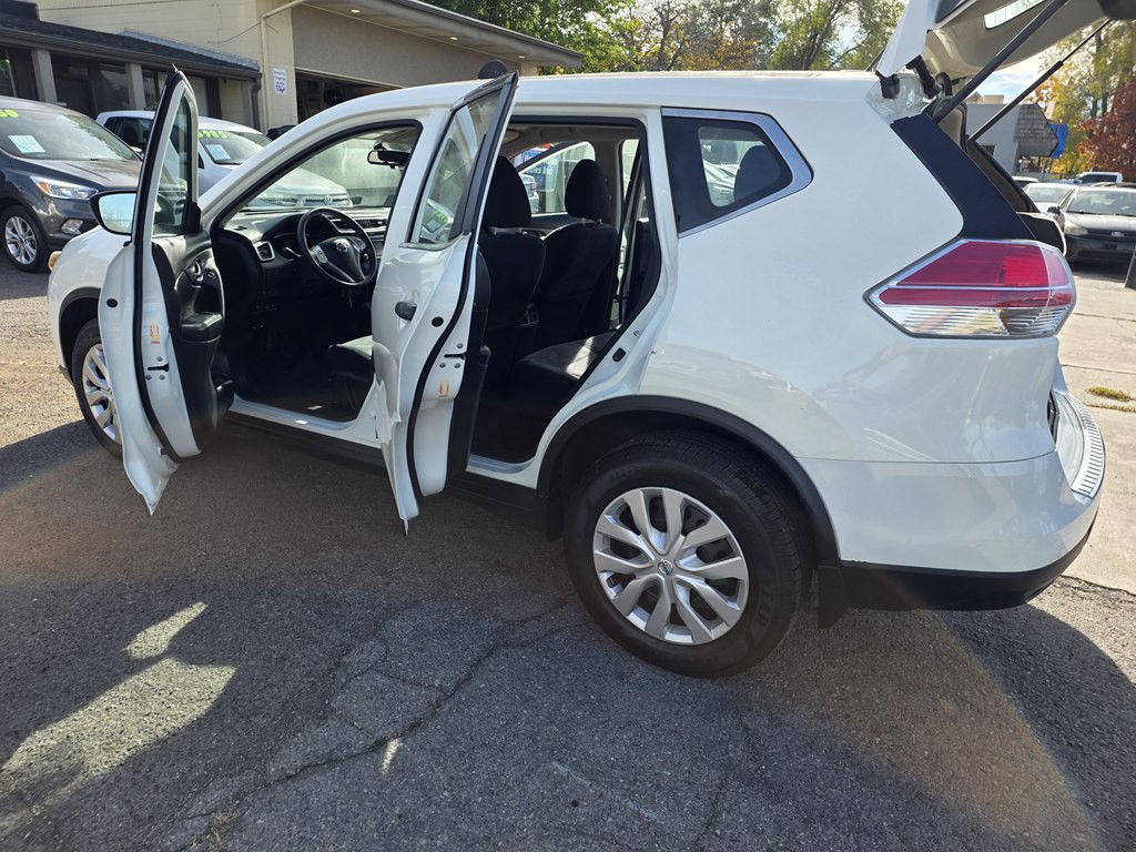 2016 Nissan Rogue Image 9