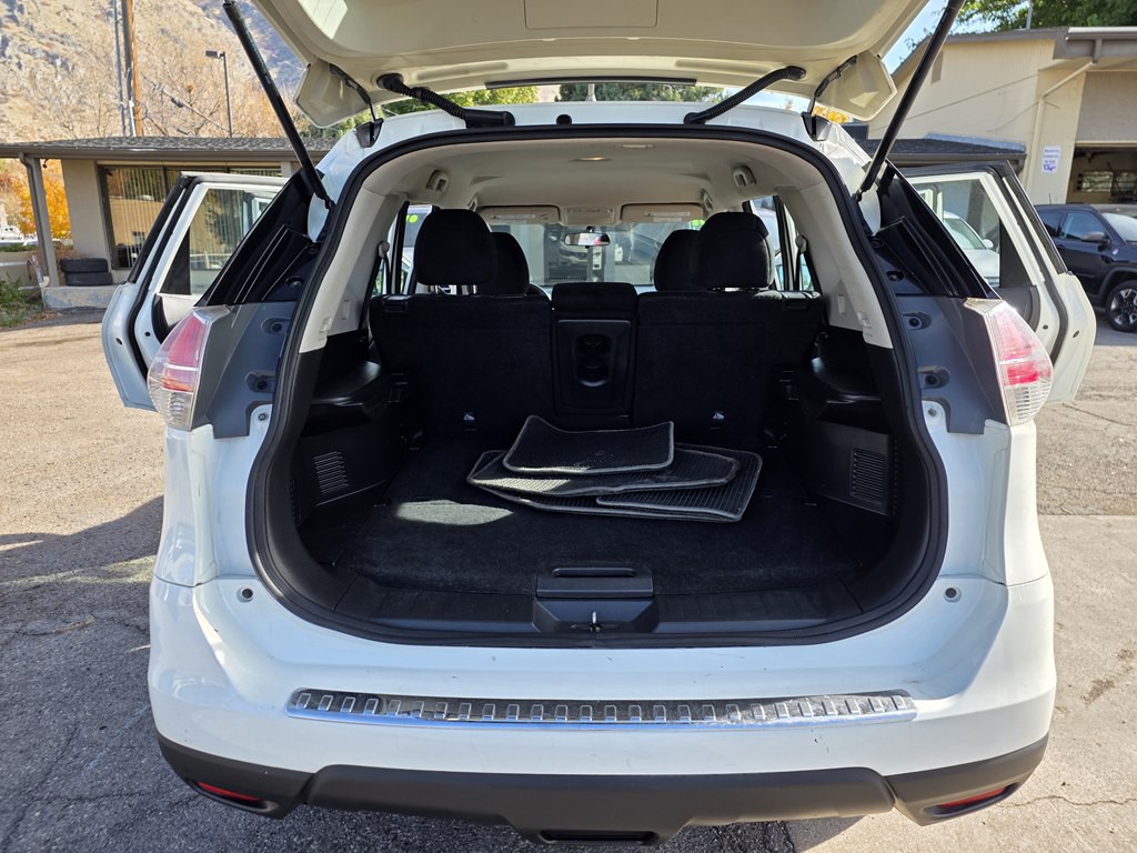 2016 Nissan Rogue Image 10