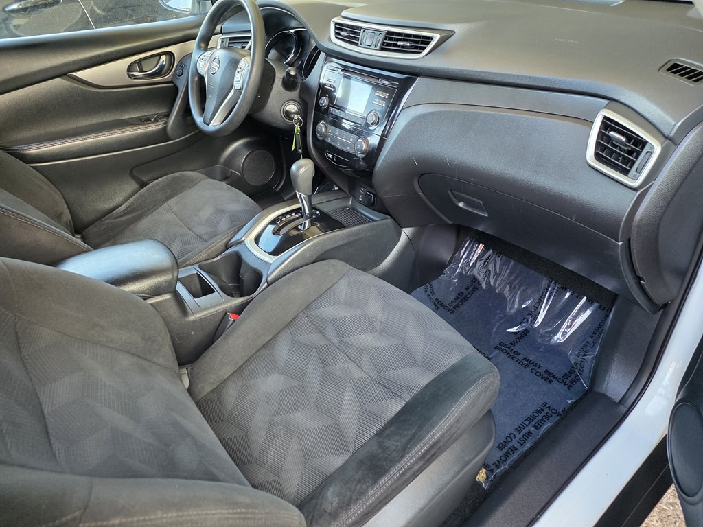 2016 Nissan Rogue Image 15