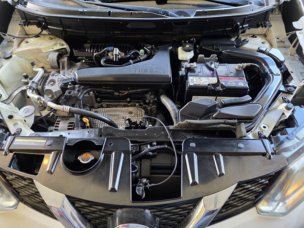 2016 Nissan Rogue Image 32