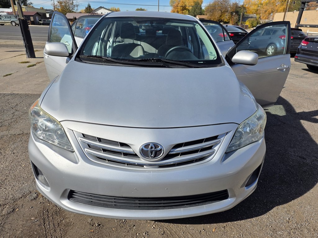 2013 Toyota Corolla Image 3