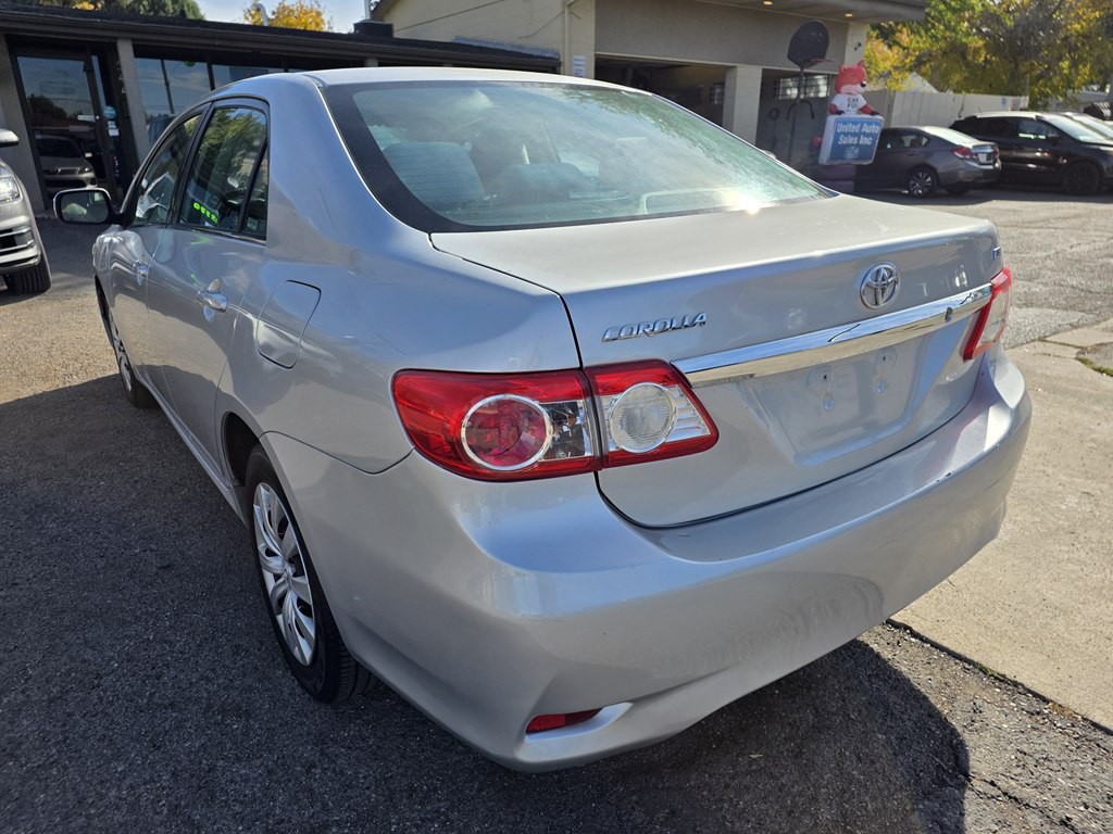 2013 Toyota Corolla Image 5