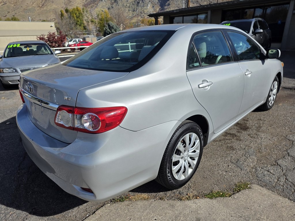 2013 Toyota Corolla Image 7