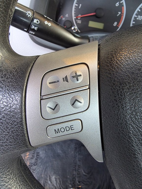 2013 Toyota Corolla Image 19