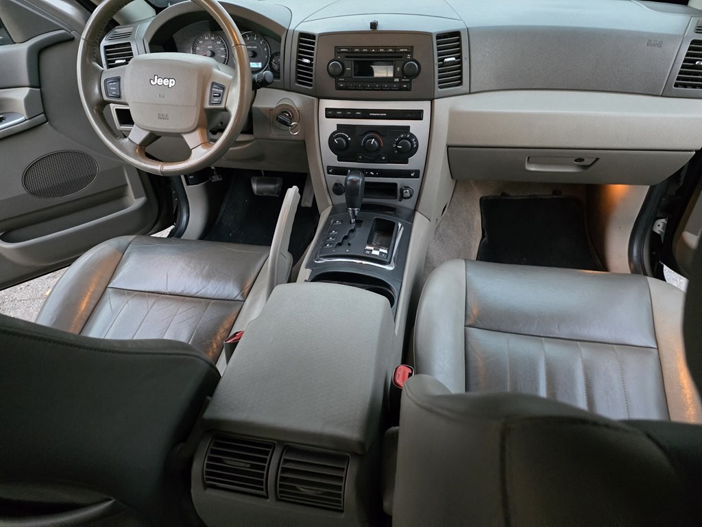 2005 Jeep Grand Cherokee Image 11