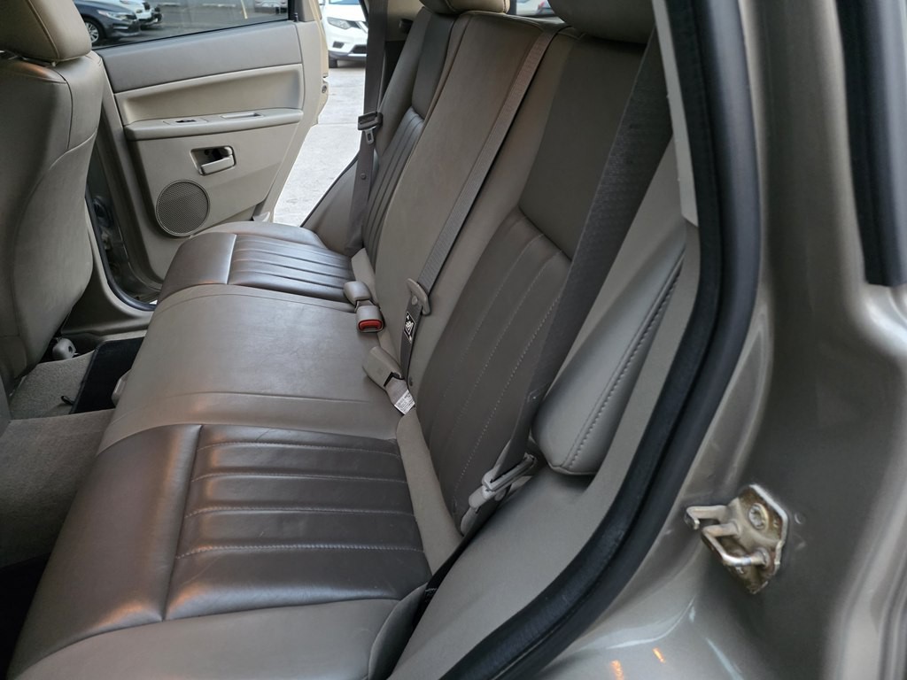 2005 Jeep Grand Cherokee Image 14