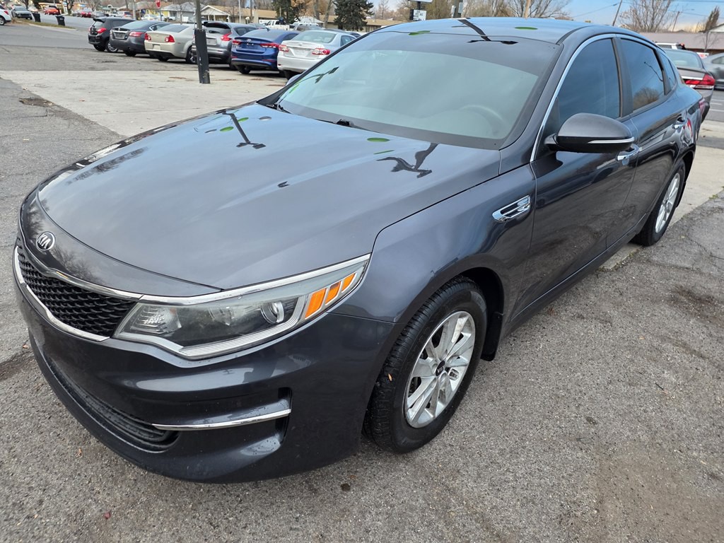 2017 Kia Optima Image 4