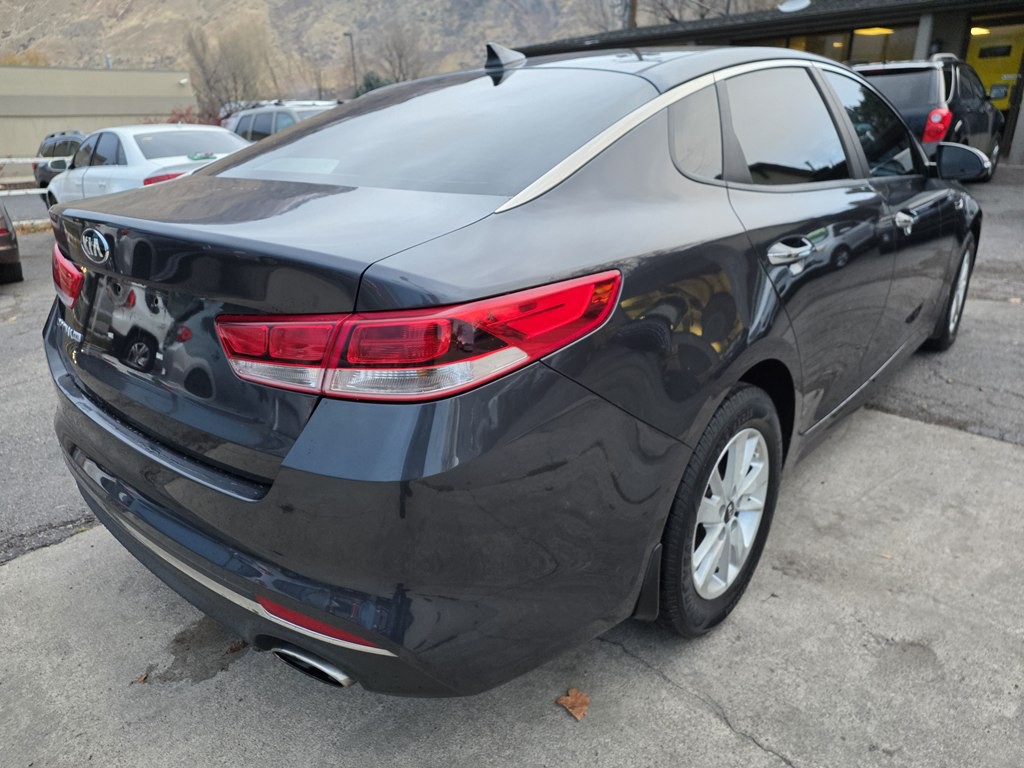 2017 Kia Optima Image 7
