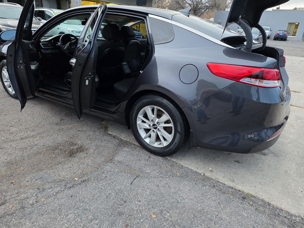 2017 Kia Optima Image 8