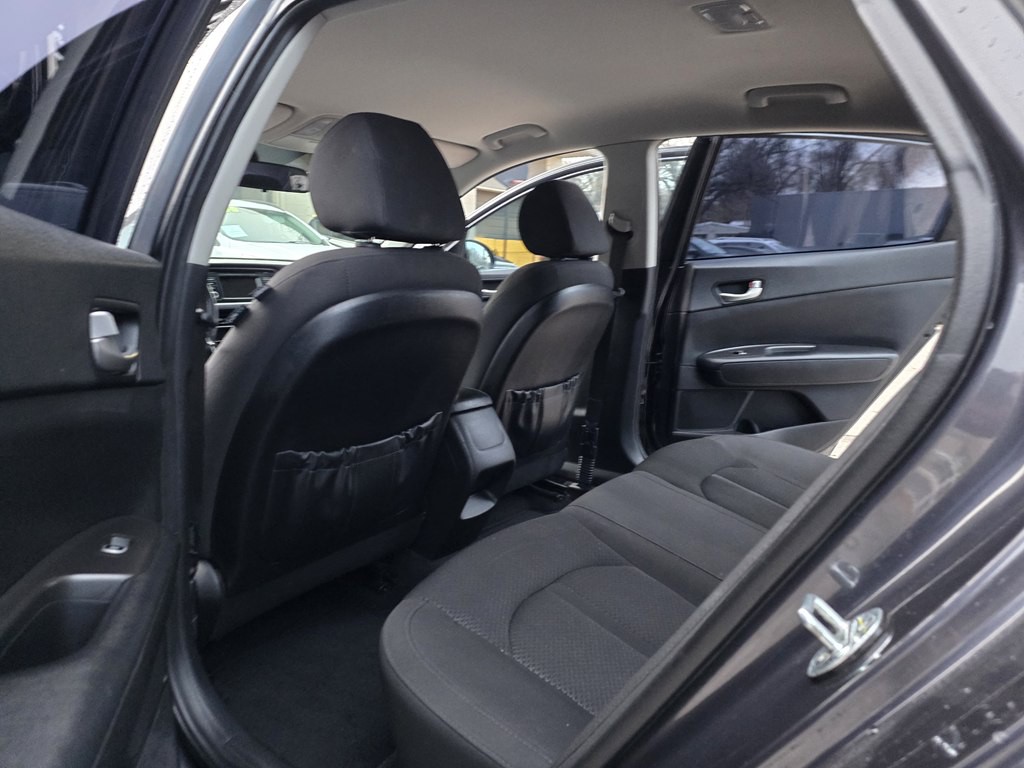 2017 Kia Optima Image 16